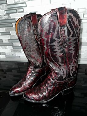 LUCCHESE Full Quill Black Cherry OstrichBoots women 6B